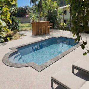 Piscine coque Bourgeois Sport profondeur progressive Réunion